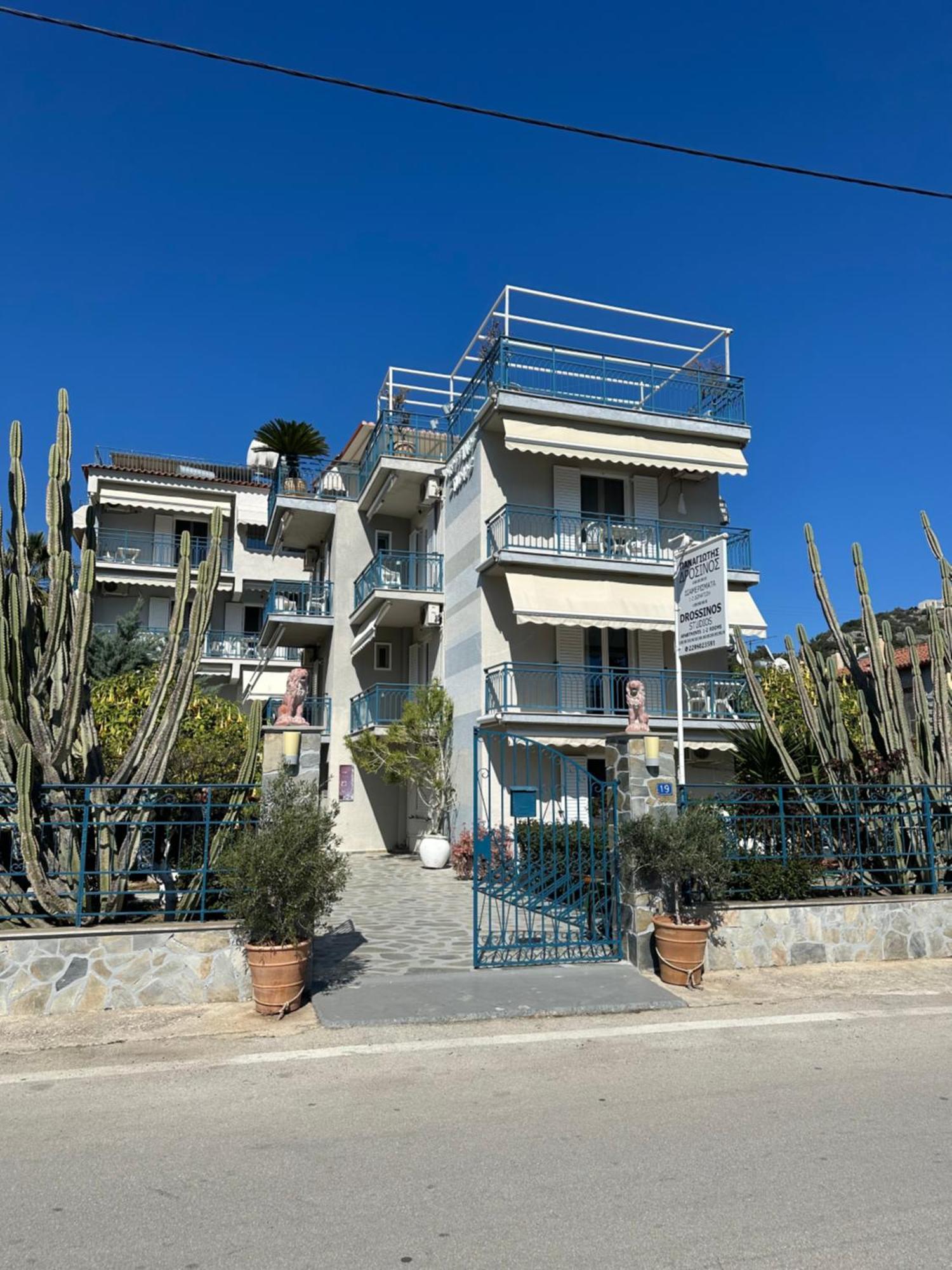Drossinos Studios Poros Town المظهر الخارجي الصورة