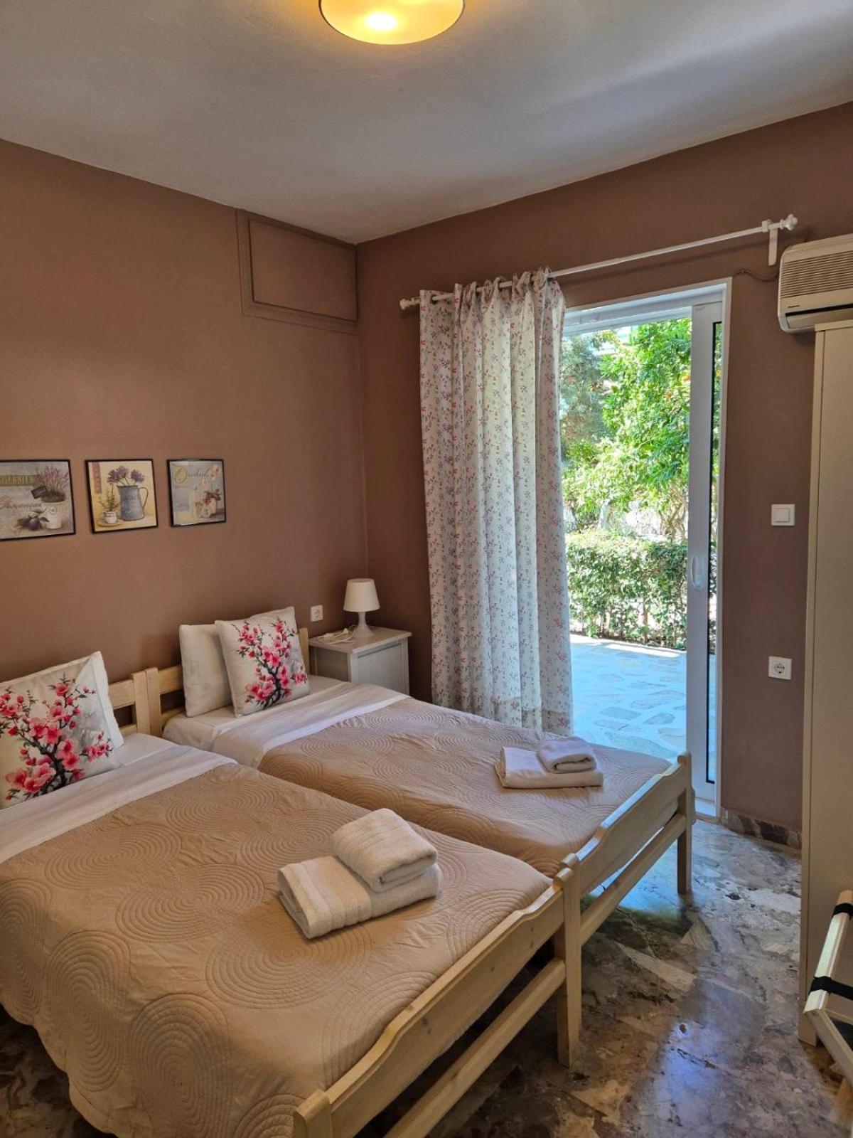 Drossinos Studios Poros Town المظهر الخارجي الصورة