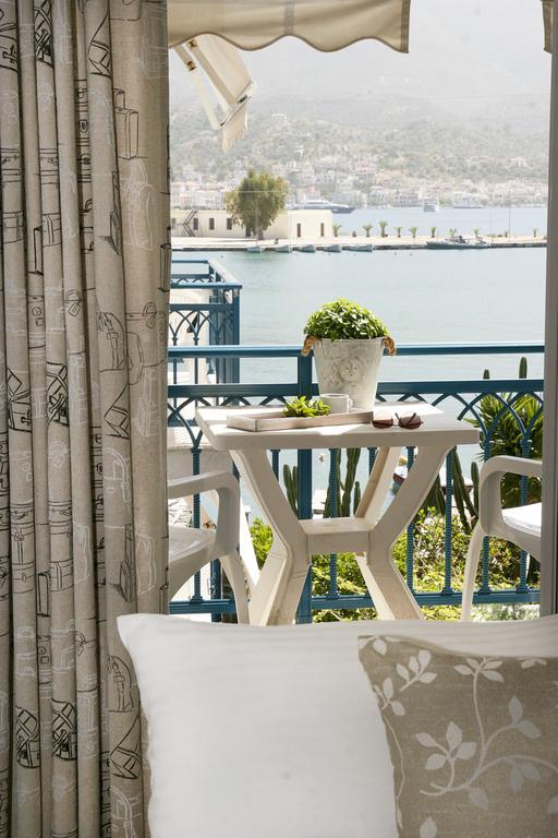 Drossinos Studios Poros Town المظهر الخارجي الصورة